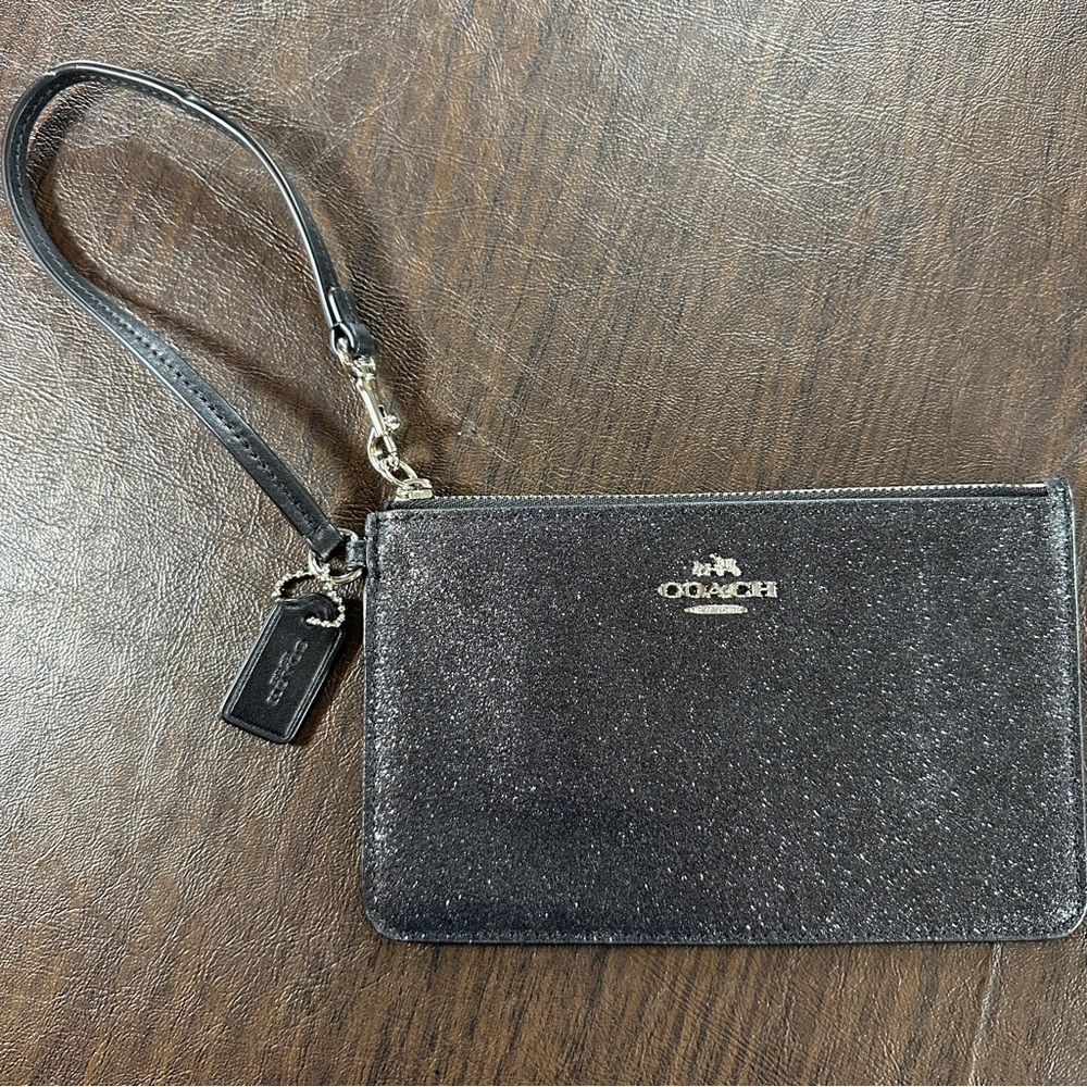 VTG Coach Glitter Black Wristlet with Silver Hardware - Picture 7 of 7